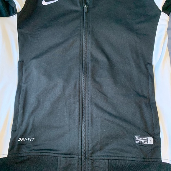 Nike Zip-Up - Picture 5 of 5